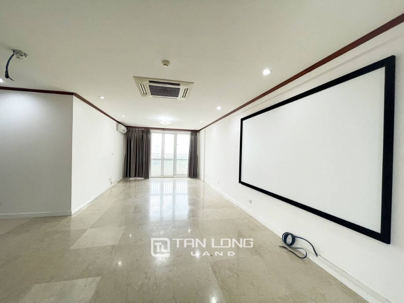 Grand 182 SQM apartment for rent in P2 Ciputra for no option 2