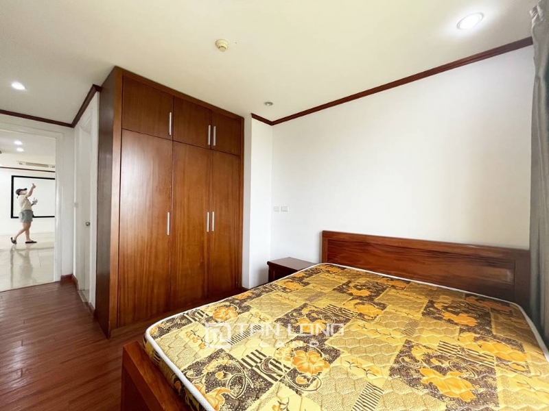 Grand 182 SQM apartment for rent in P2 Ciputra for no option 12