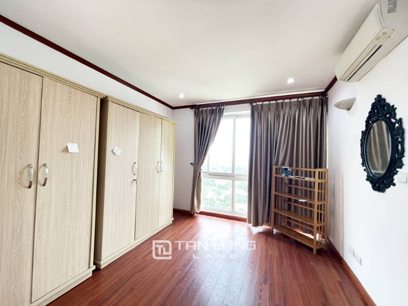 Grand 182 SQM apartment for rent in P2 Ciputra for no option 13