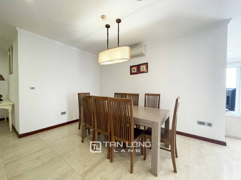 Great 154M2 apartment for lease in L3 Ciputra 8