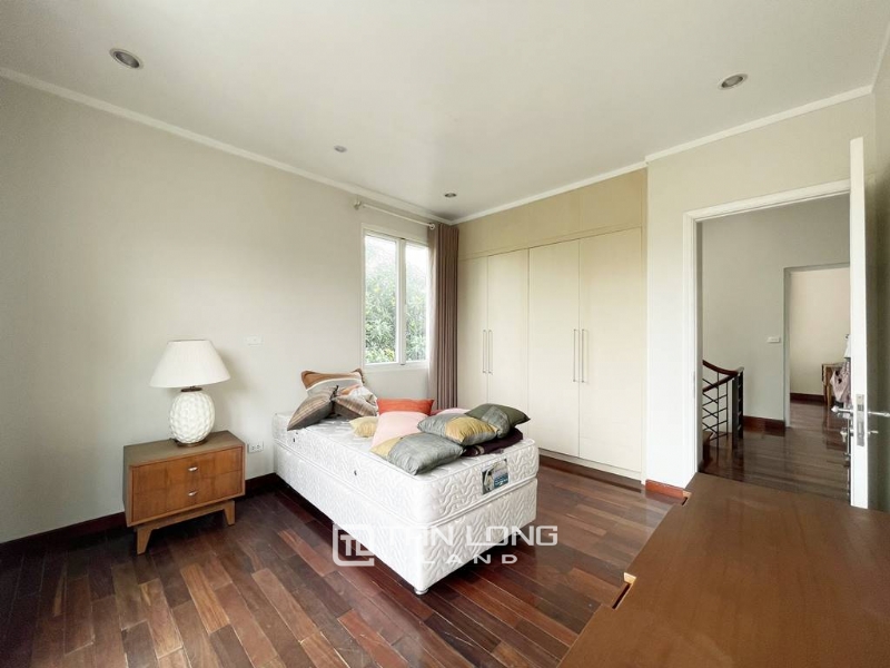 Great corner house for rent in T Ciputra at only 3000 USD 22