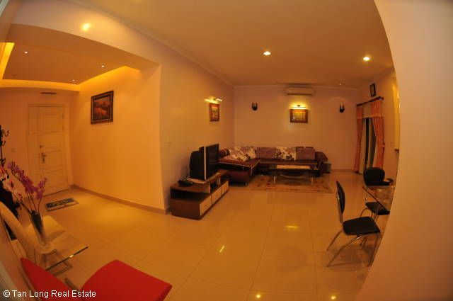 Great view apartment with 3 bedrooms for rent in Spring Garden (Vuon Xuan), Nguyen Chi Thanh str, Dong Da dist, Hanoi 2
