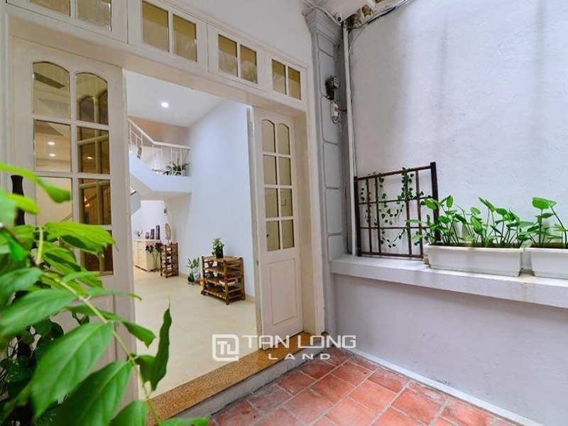 Green View house for rent in Dang Thai Mai, West Lake, Ha Noi 3