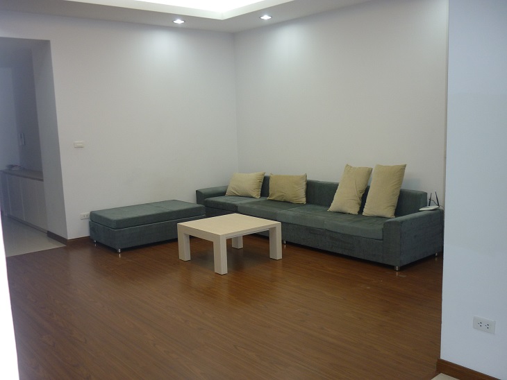 High floor 3 bedroom apartment in Star Tower for rent