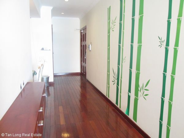 High floor apartment with 1 bedroom, balcony and full of furniture for lease in Vincom Ba Trieu, Hai Ba Trung district, Hanoi. 5