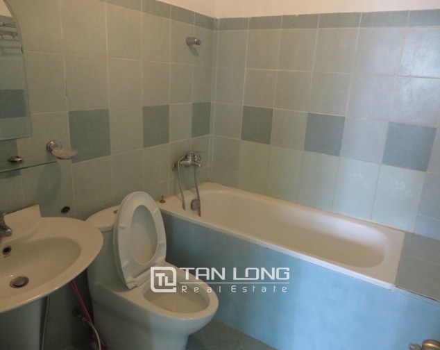 High floor apartment with 2 bedrooms in 671 Hoang Hoa Tham for rent 8