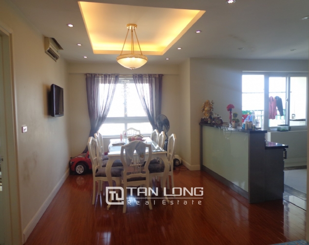 High-end apartment with 3 bedrooms for rent in Kinh Do Tower, 93 Lo Duc 6