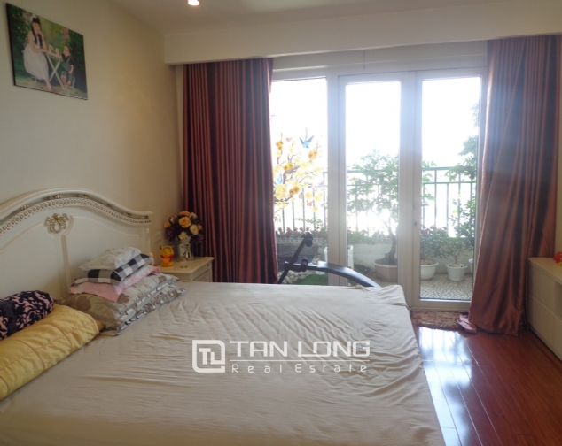 High-end apartment with 3 bedrooms for rent in Kinh Do Tower, 93 Lo Duc 1