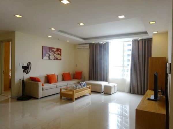 High-floor 2 bedroom apartment for rent in Richland Southern, Cau Giay dist, Hanoi