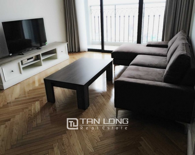 Hoang Thanh Tower: renting 2 bedroom apartment, full of luxurious furniture 1