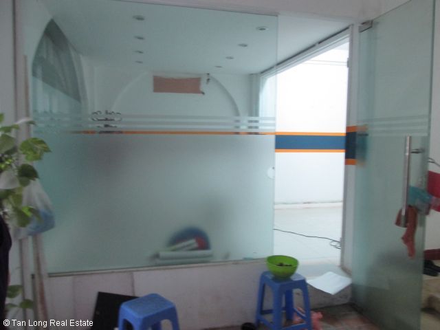 House for sale in Hoang Ngoc Phach street, Dong Da district, Hanoi. 2