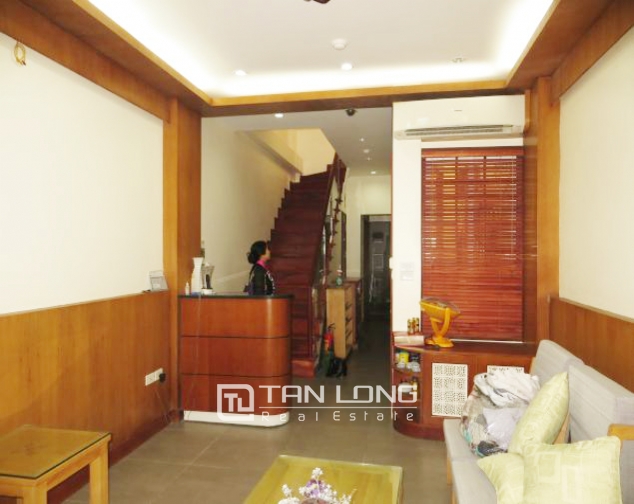 House to rent in Nguyen Du, Hoan Kiem, 5 storeys, $1300 2