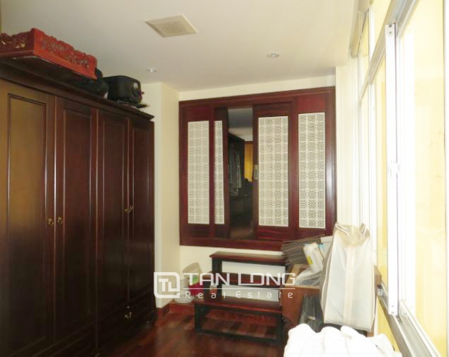 House to rent in Nguyen Du, Hoan Kiem, 5 storeys, $1300 9