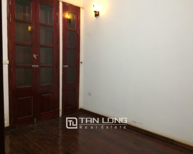 House to rent in Tran Duy Hung lane, 5 storeys 6