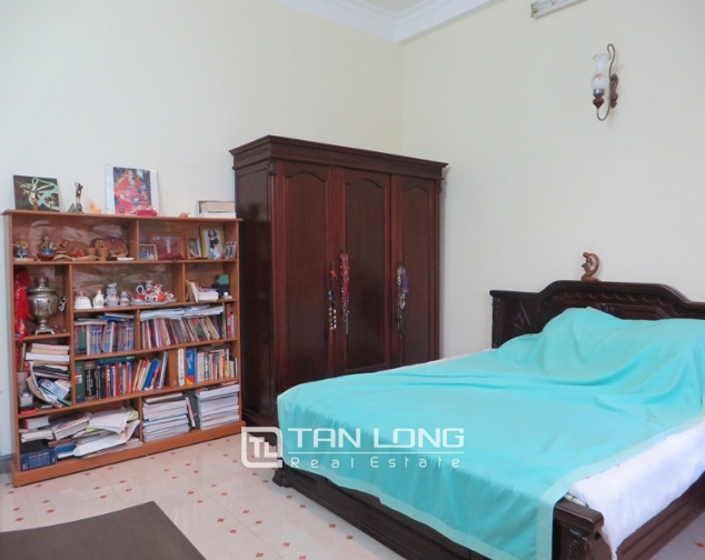 House with sauna for rent in Tran Duy Hung str, Cau Giay dist, Hanoi 2