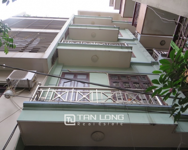 House with sauna for rent in Tran Duy Hung str, Cau Giay dist, Hanoi 1