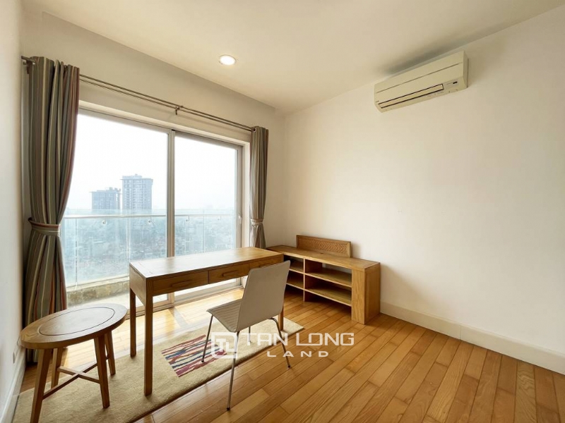 Huge lake view 185sqm apartment for rent in Golden Westlake 16