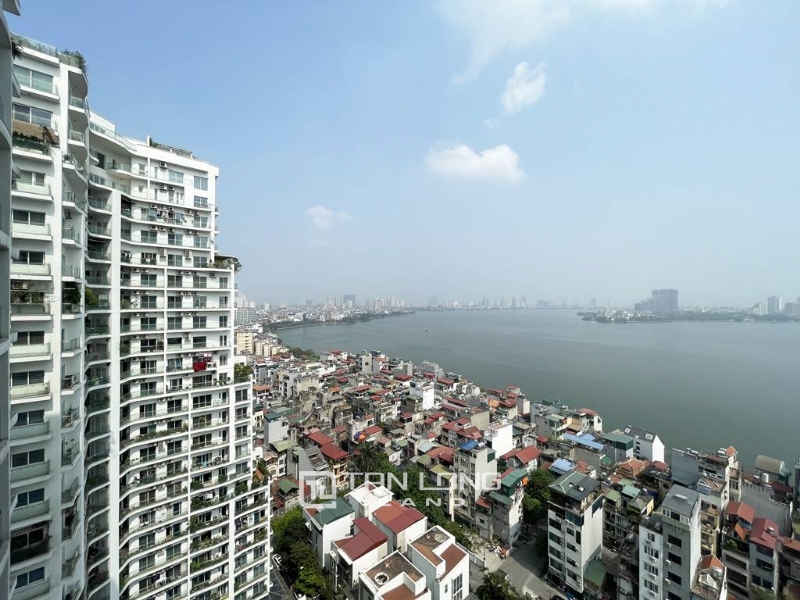 Huge lake view 185sqm apartment for rent in Golden Westlake 30