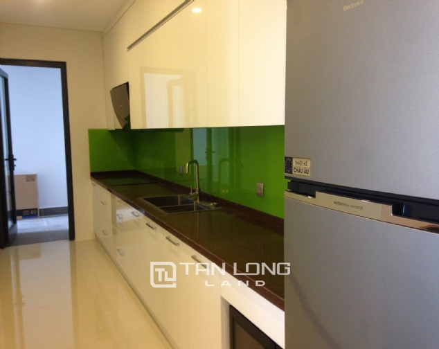 Lake view and elegant 2 bedroom apartment for lease in Diplomatic Corp, near Korean Embassy! 4