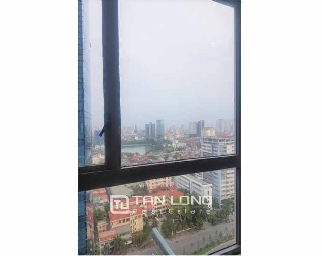 Lakeview 2 bedroom apartment for rent in Vinhomes Nguyen Chi Thanh 5