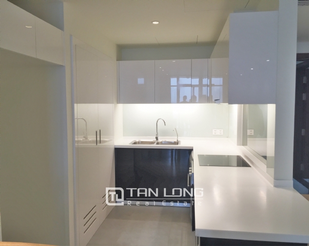 Lakeview 2 bedroom apartment for rent in Watermark, Tay Ho dist 3