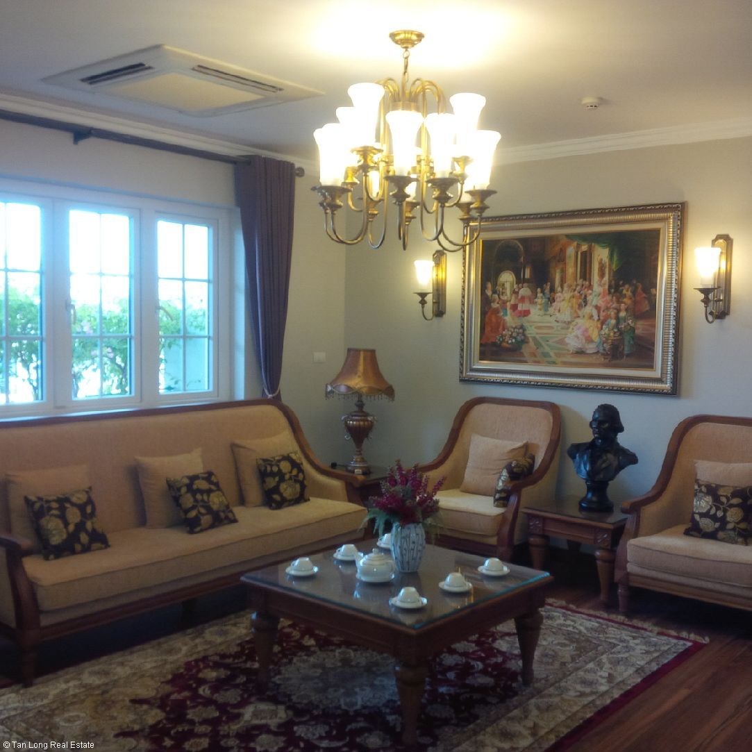 Large 01 bedroom penthouse for rent in Thai Phien, near Vincom Tower 3