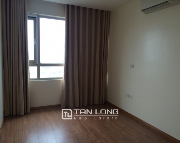 Large 3 bedroom apartment without furniture for rent in Mandarin Garden, Cau Giay, Hanoi 9
