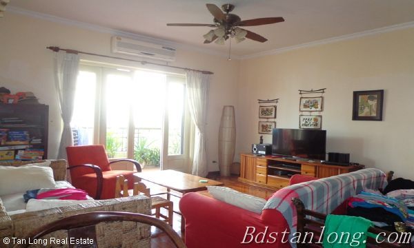 Large and nice apartment for rent in Thang Long International Village 2