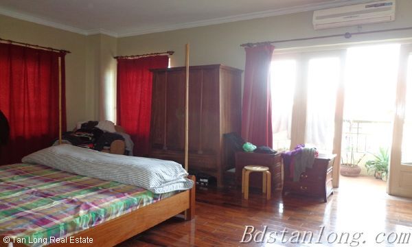 Large and nice apartment for rent in Thang Long International Village 8