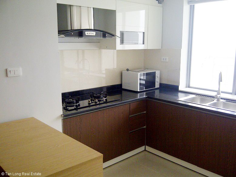 Lovely apartment for rent in Star Tower, Duong Dinh Nghe street, Cau Giay district, Hanoi. 4