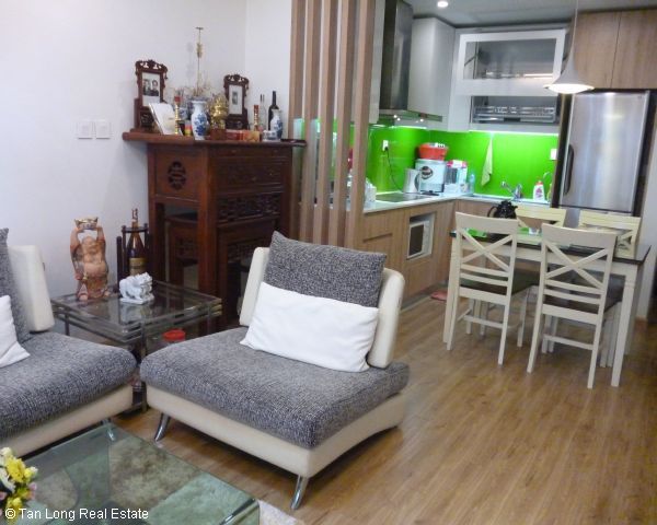Lovely fully furnished apartment for rent in Starcity Le Van Luong 4