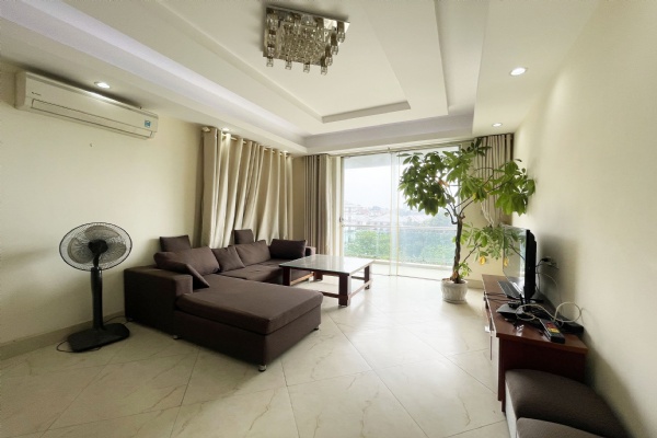 Lovely lake-view apartment for rent in Tu Hoa Tay Ho