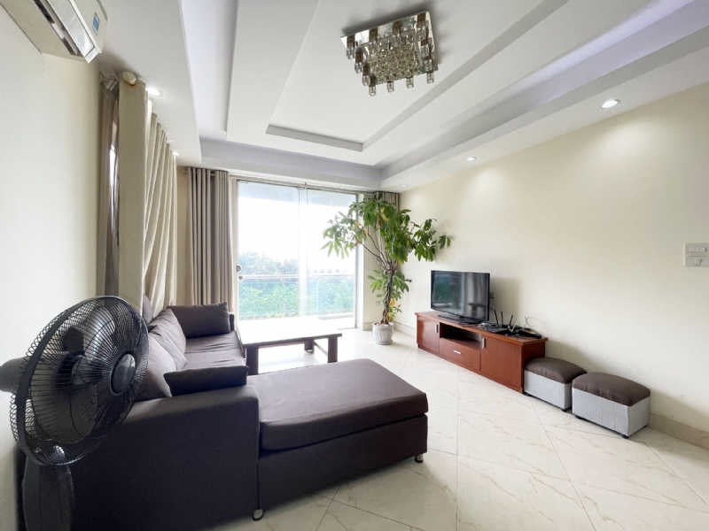 Lovely lake-view apartment for rent in Tu Hoa Tay Ho 4