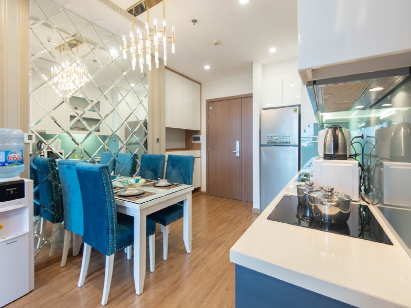 Luxurious 1-bedroom apartment in M2 Vinhomes Metropolis for rent 4