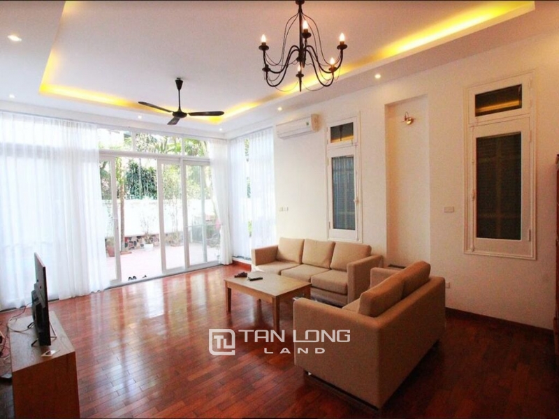Luxurious villas 4 bedroom in Dang Thai Mai 1