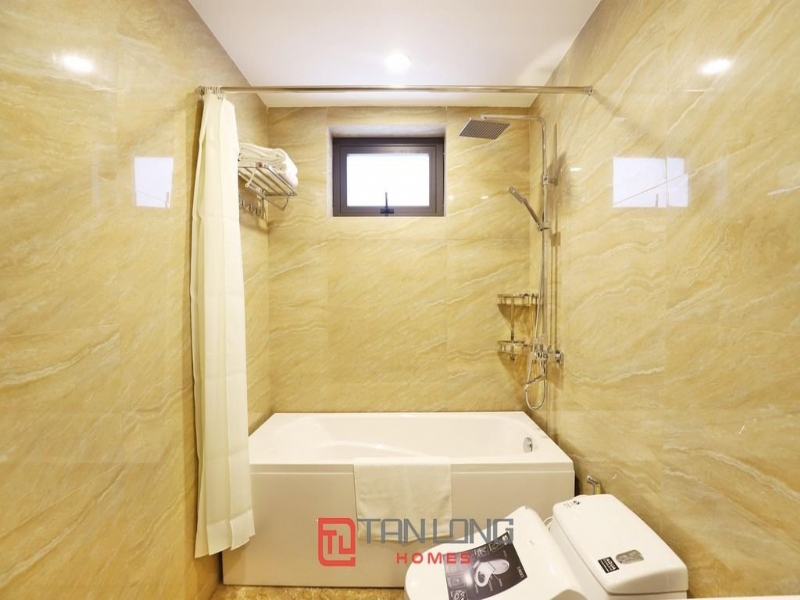 Luxury 02 bedroom apartment for lease in Tay Ho street 21