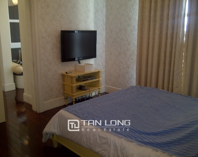 Luxury 3 bedroom apartment for lease in The Manor, Nam Tu Liem district, Hanoi 7