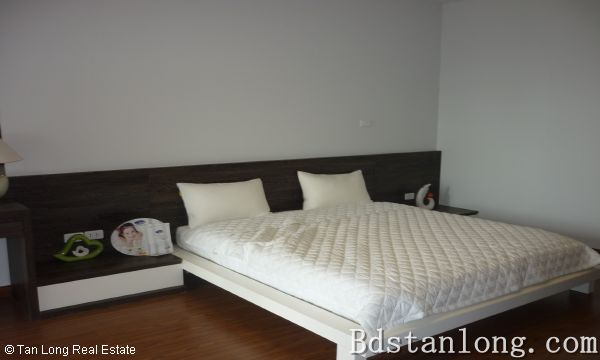 Luxury apartment for rent in Star Tower Hanoi. 8