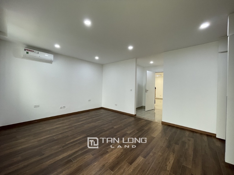 Luxury apartment for rent with basic furniture at The Link Ciputra 18
