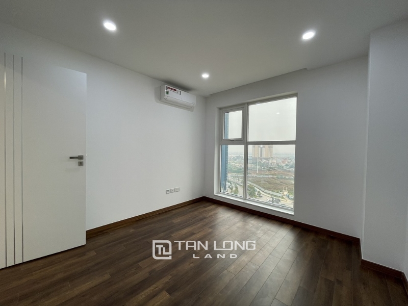 Luxury apartment for rent with basic furniture at The Link Ciputra 23