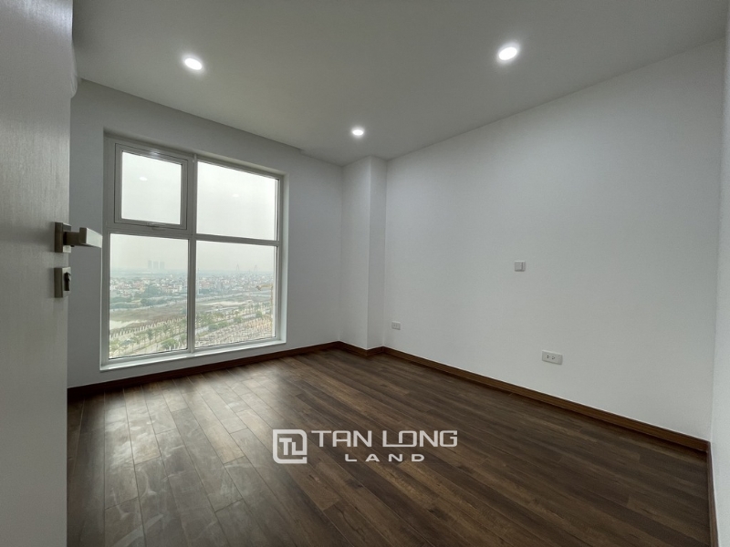 Luxury apartment for rent with basic furniture at The Link Ciputra 24