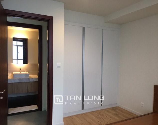 Luxury apartment in WatermarkLac Long Quan street, Tay Ho dist for lease 4