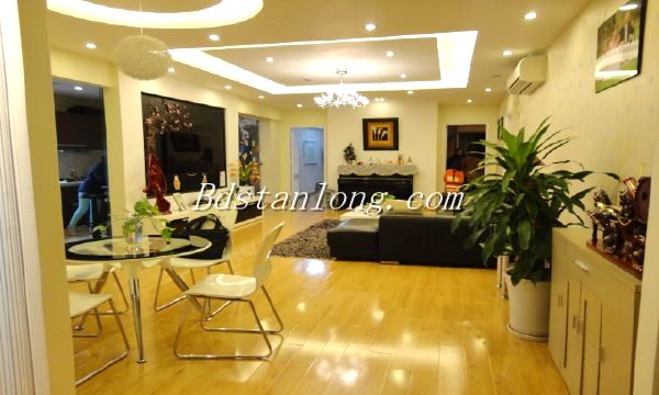 Luxury apartment rental at N05 Hoang Dao Thuy, Cau Giay district