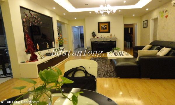 Luxury apartment rental at N05 Hoang Dao Thuy, Cau Giay district 2