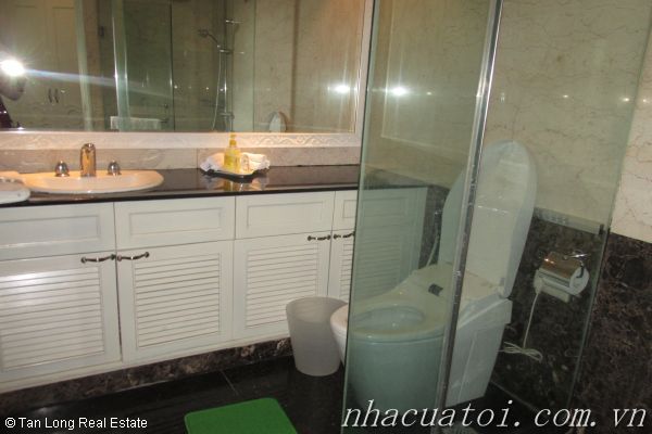 Luxury apartment rental in Vincom Ba Trieu 10