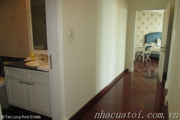 Luxury apartment rental in Vincom Ba Trieu 3