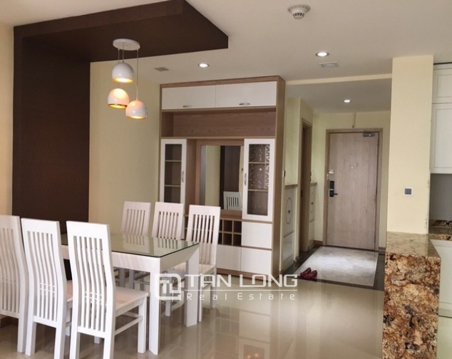 Luxury apartment with 3 bedrooms for lease in Thang Long Number One 3