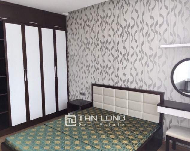 Luxury apartment with 3 bedrooms for lease in Thang Long Number One 6