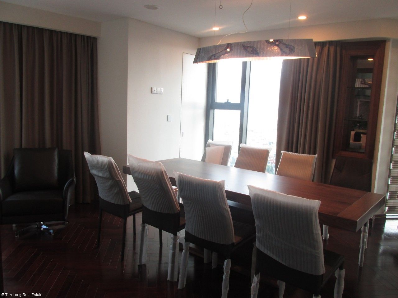 Luxury duplex apartment for rent in Hoang Thanh Tower, Hai Ba Trung district, Hanoi 6