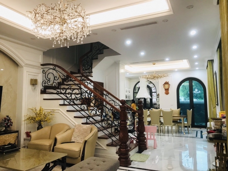Luxury  Duplex Villa for rent in Vinhomes Ocean Park Gia Lam 2